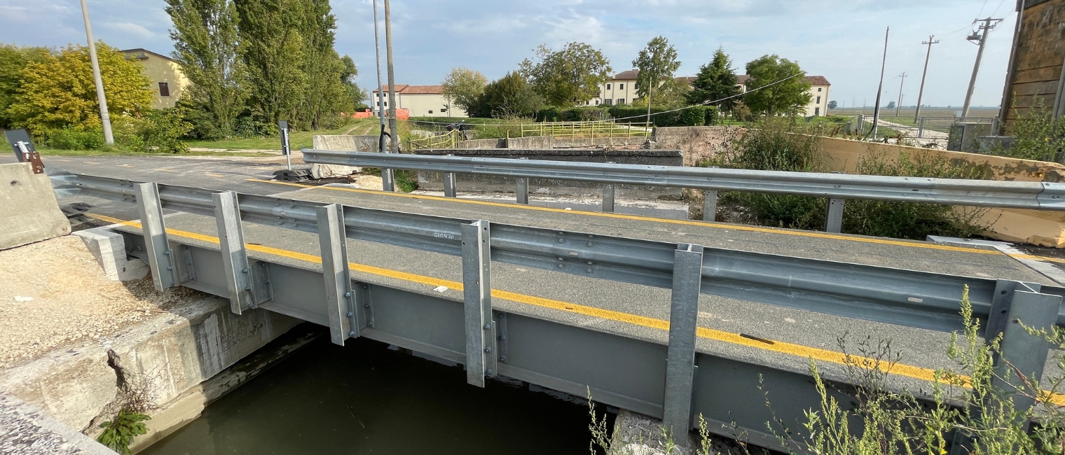 Beam bridge provides detour route in Northern Italy