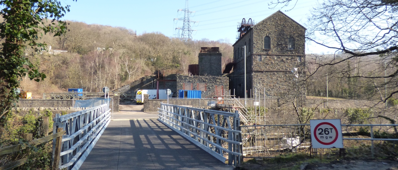 Compact 200 Bridge in Hopkinstown, Wales